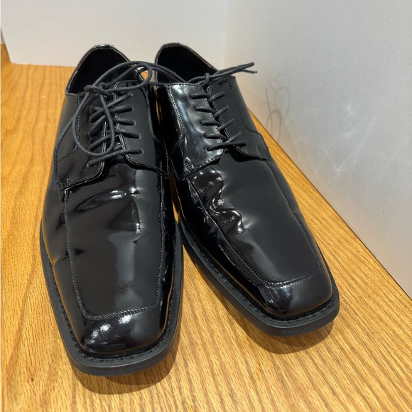 Via Spiga Other - Via Spiga Men's Black patent Leather Dress Shoes size 11